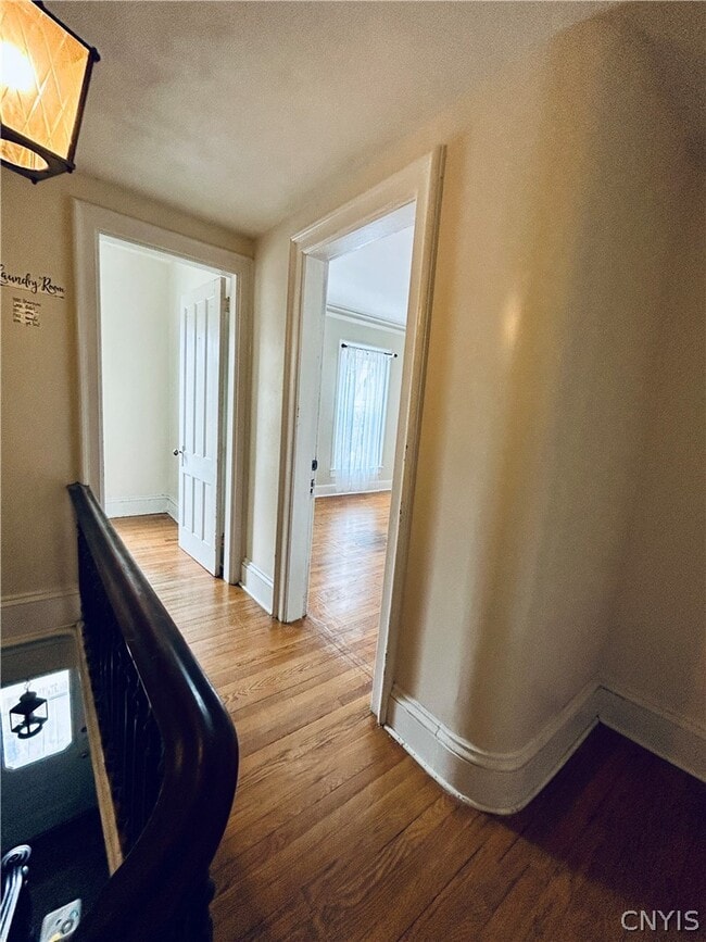 Building Photo - 722 N James St