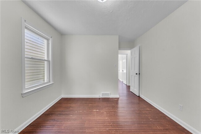 Building Photo - 16004 Invermere Ave