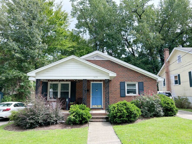 Building Photo - 105 S Rotary Ave