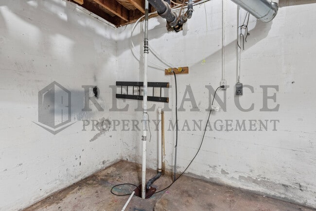 Building Photo - 5106 E Pawnee St