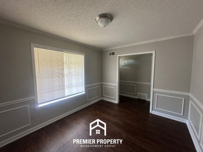 Building Photo - 5376 Stardust Dr
