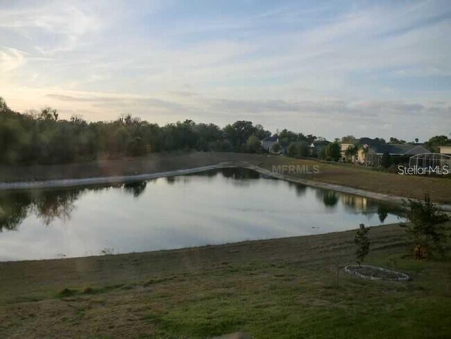 Building Photo - 3176 Farland Dr