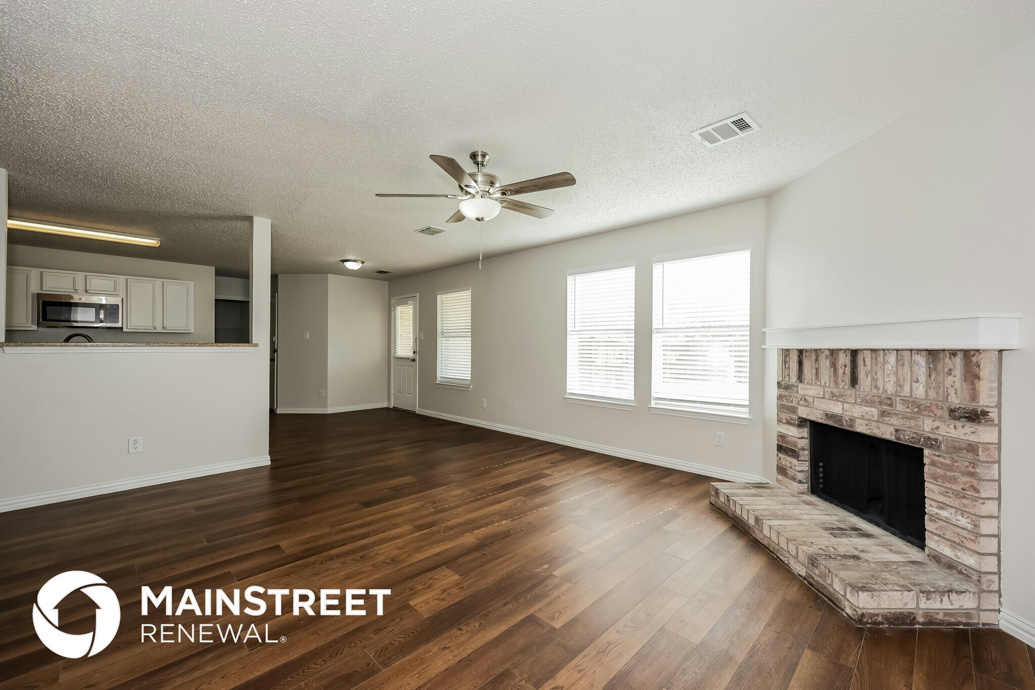 Building Photo - 664 Lowe Dr