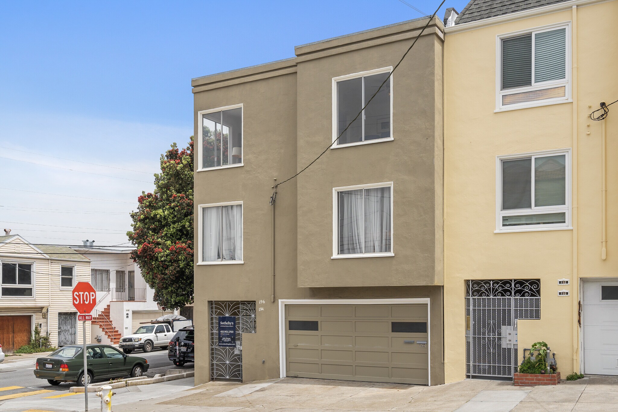 Building Photo - 196 Jules Ave