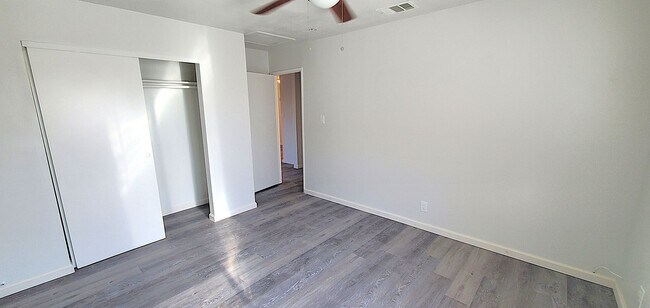 Building Photo - 510 Giles Ave