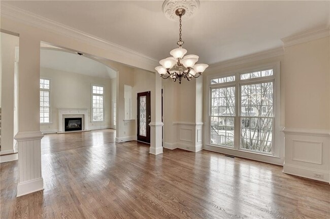 Building Photo - 11140 Donnington Dr