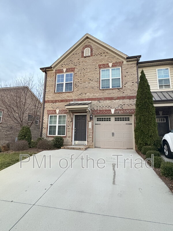 Building Photo - 1146 Augustine Heights Dr