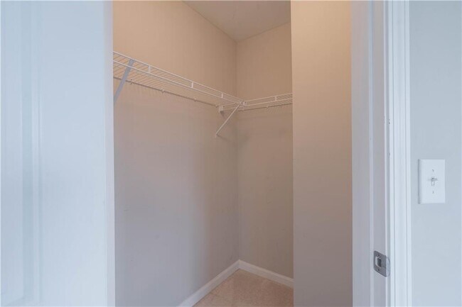 Building Photo - 416 Montclair Ct