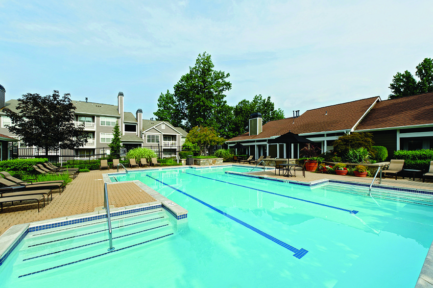 Primary Photo - The Courts at Fair Oaks