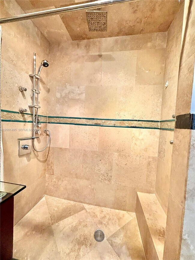 Building Photo - 2666 Tigertail Ave