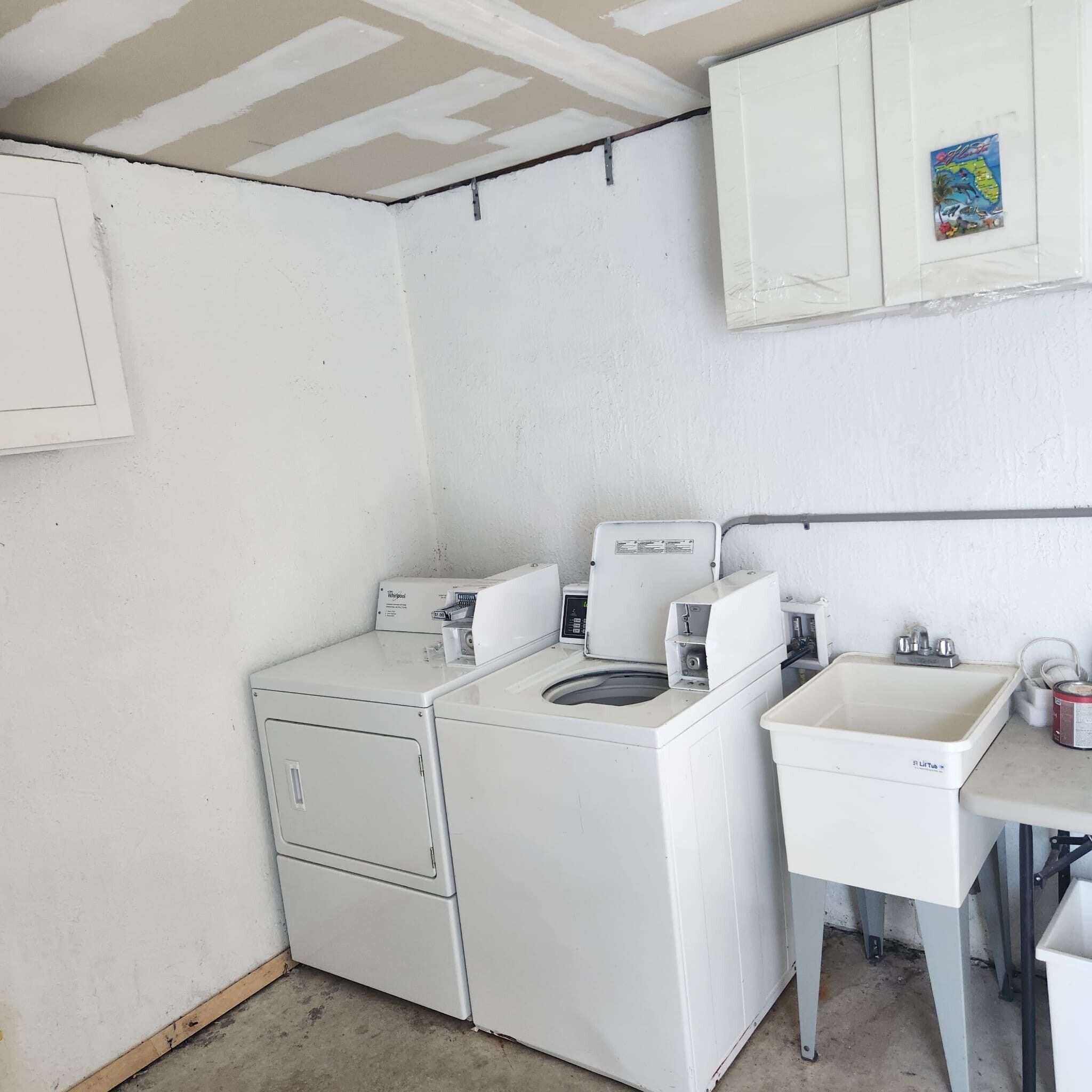 Building Photo - 14550 NE 2nd Ave