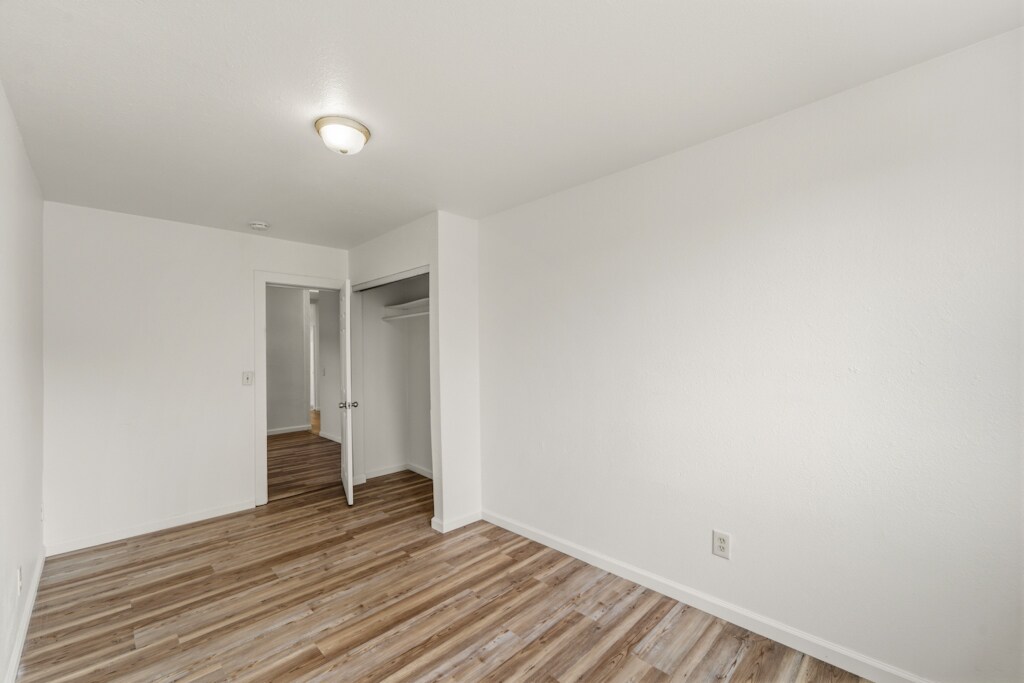 Building Photo - 400 Bissell Ave