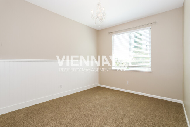 Building Photo - 1873 San Esteban Cir