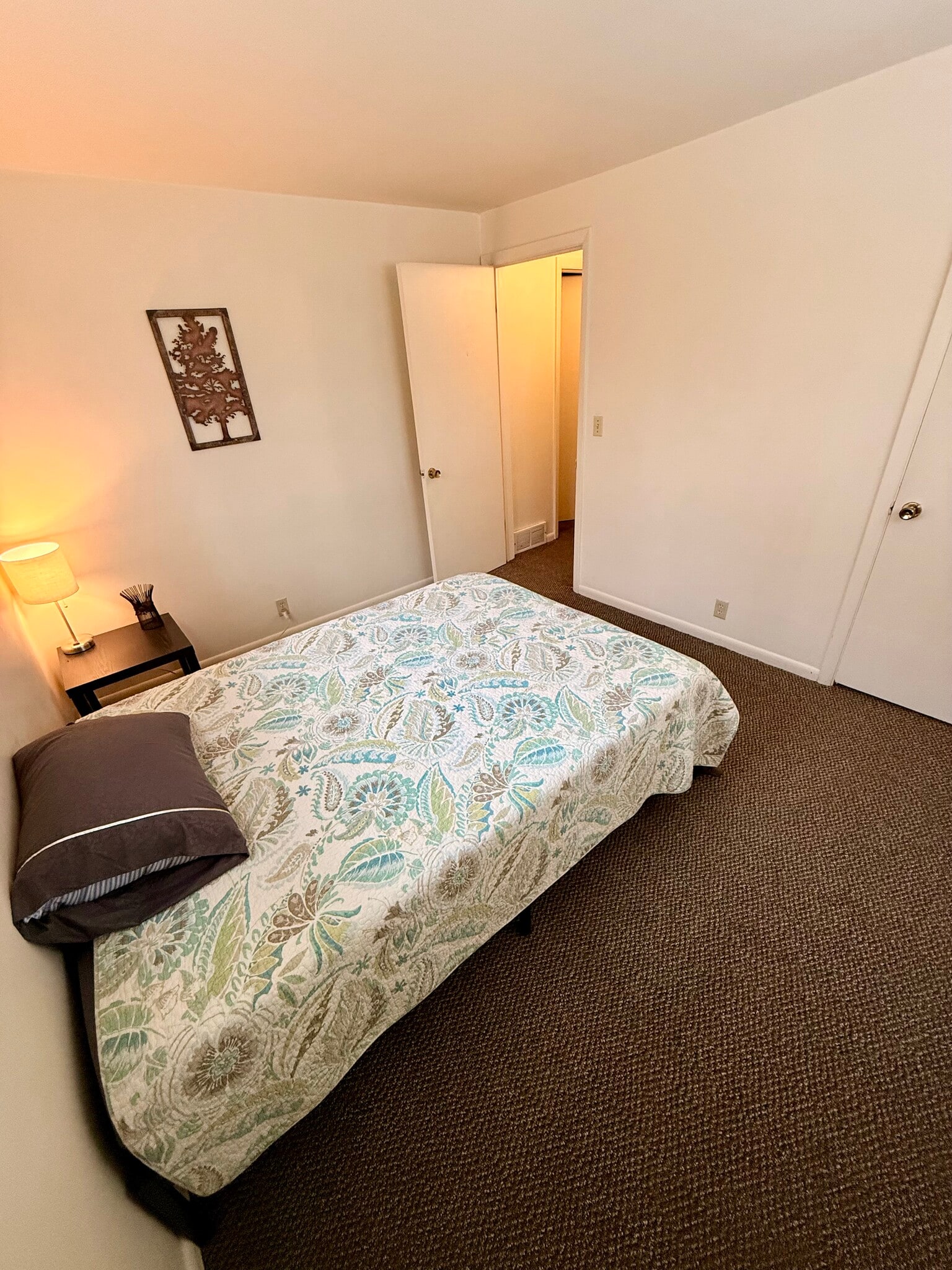 Building Photo - 310 Poplar St