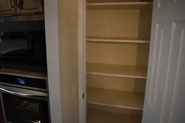 Building Photo - 4727 E Alamos Ave