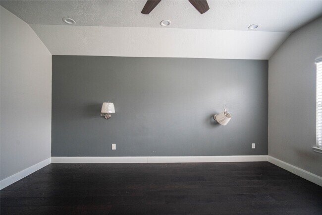 Building Photo - 2936 Standing Springs Ln