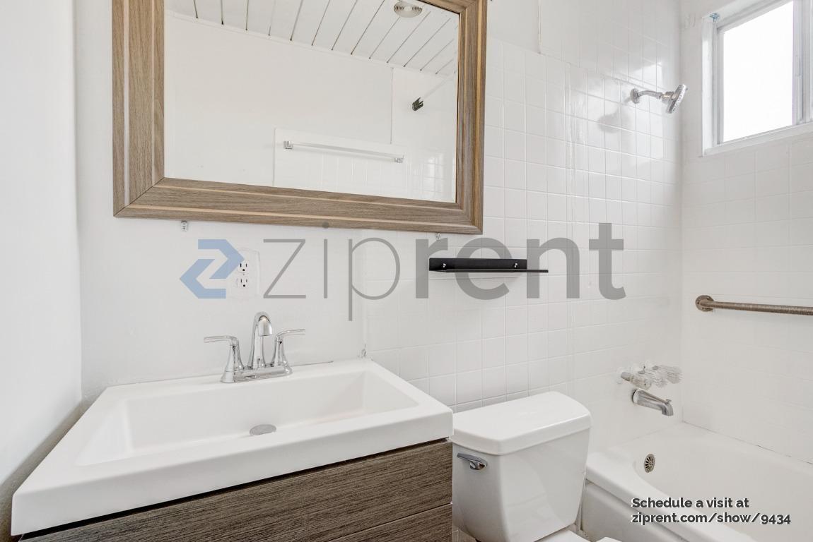 Building Photo - 160 Arcade Blvd