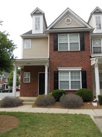 Building Photo - End Unit 2 story, 3 Bedroom Townhome near ...