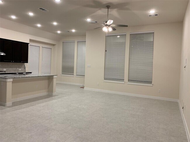 Building Photo - 117 Stone Fork Ln