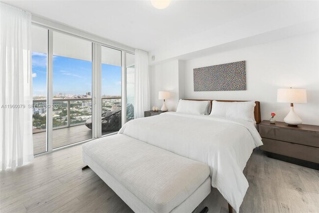 Building Photo - 450 Alton Rd