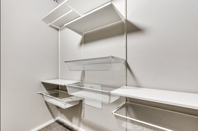 Building Photo - Downtown St. Louis Condo for Rent - Meridian Building