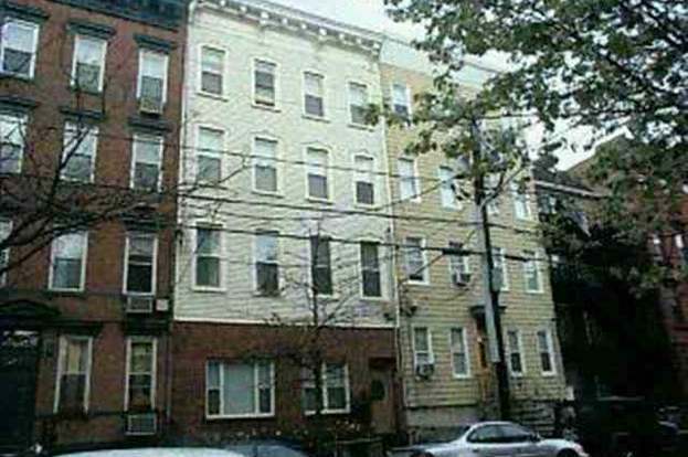 Building Photo - 126 Madison St