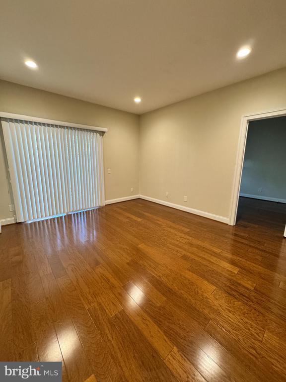 Building Photo - 2959 Chesham St