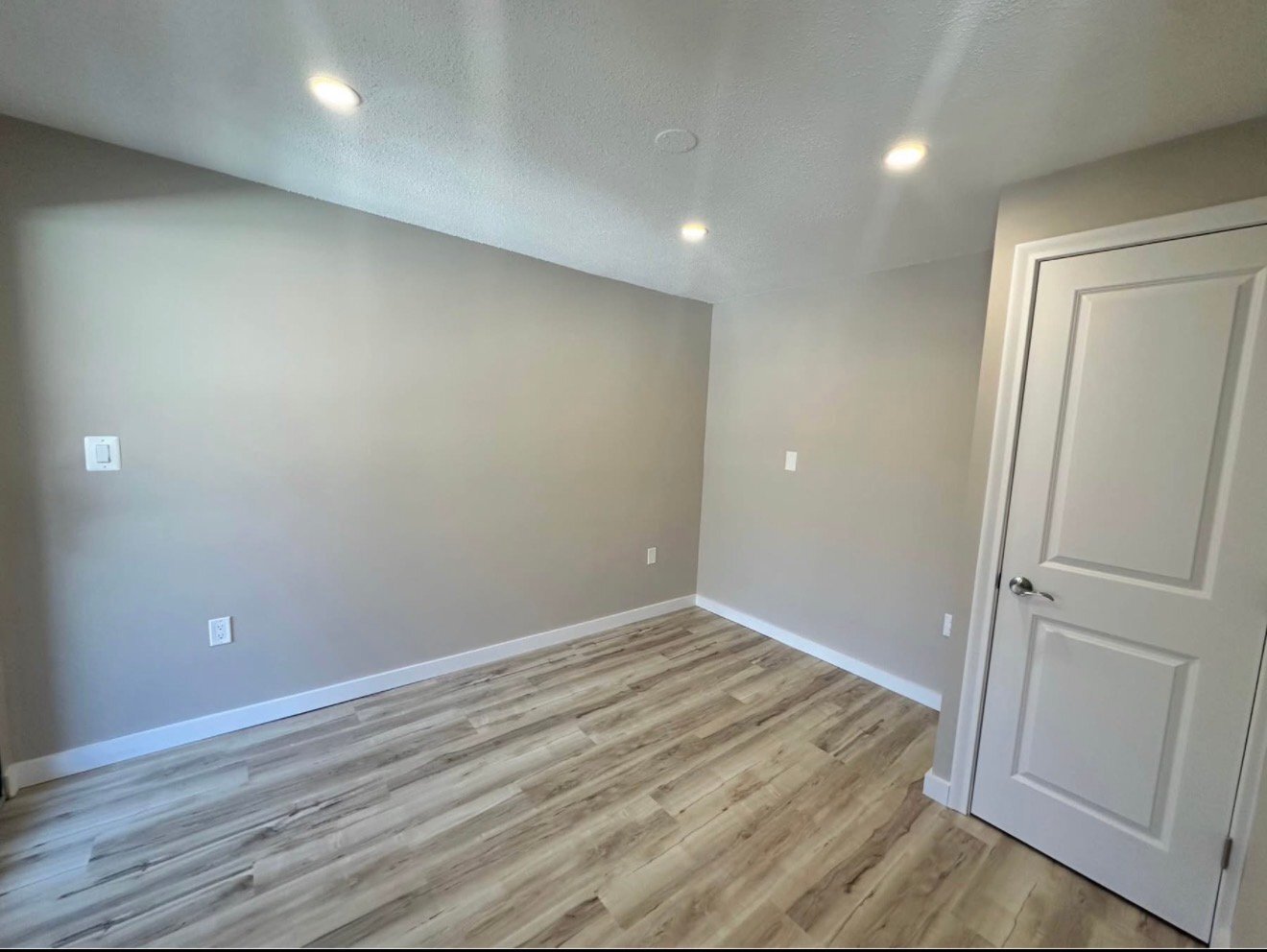 Building Photo - 47 Avonwood Rd