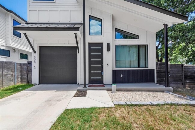 Building Photo - 408 W Odell St