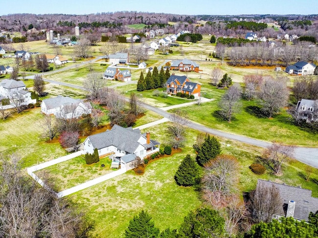 Building Photo - Earn Wealth While Leasing - Like a Homeowner - Lease to Own