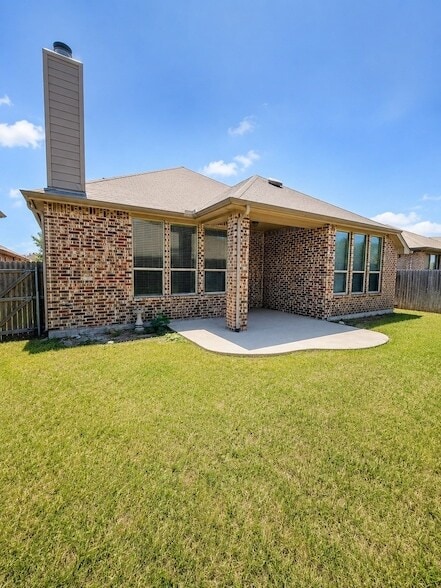 Building Photo - 1501 Toucan Dr