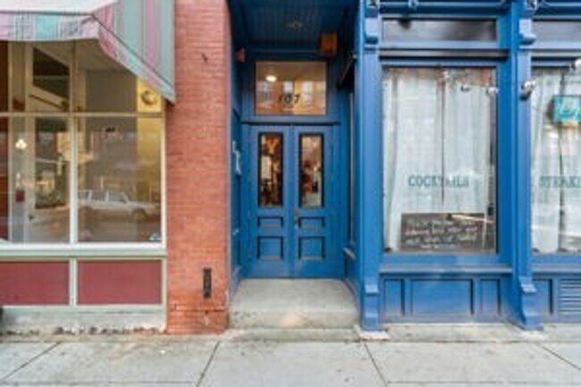 Building Photo - 107 Washington St