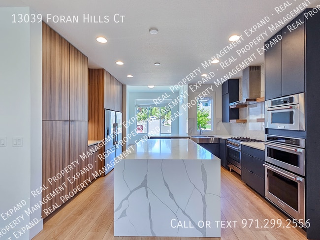 Building Photo - 13039 SW Foran Hills Ct