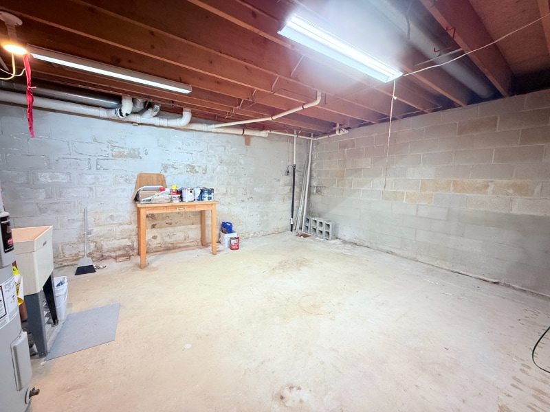 Building Photo - 365 Saybrook Ln