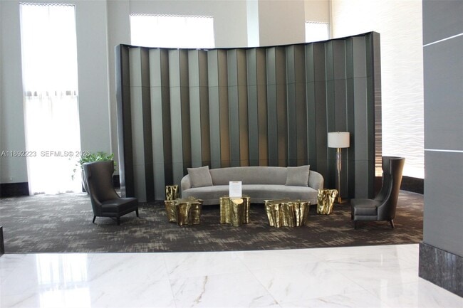 Building Photo - 951 Brickell Ave