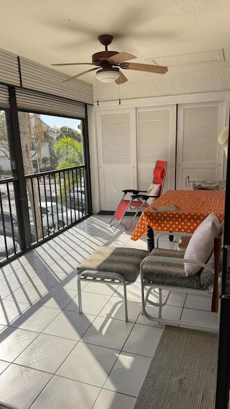 Building Photo - 5267 Europa Dr