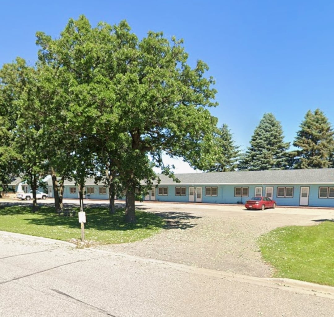 Building Photo - 605 30th Ave W