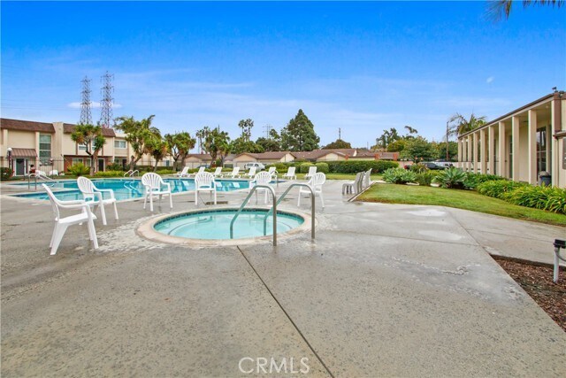 Building Photo - 9846 Villa Pacific Dr