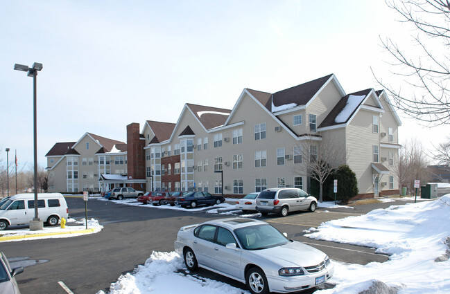 Building Photo - Bassett Creek Commons