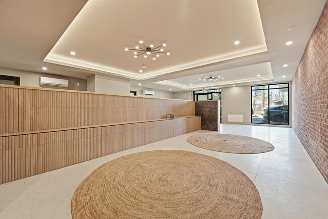 Building Photo - 337 Johnston Ave