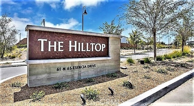 Building Photo - 2 Adelfa St