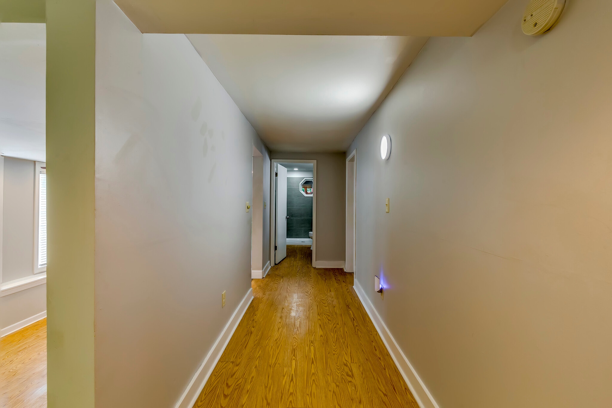Building Photo - 523 Boulevard SE