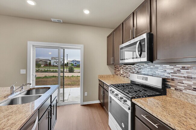 Building Photo - $2,795 - 3 Bed, 2.5 Bath Home with Fenced ...