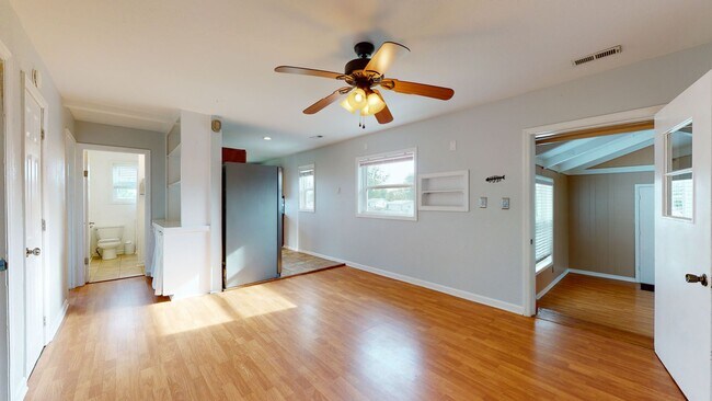Building Photo - 108 Hawkins Creek Ln