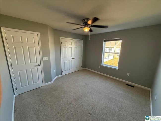 Building Photo - 4492 Cottonwood Dr