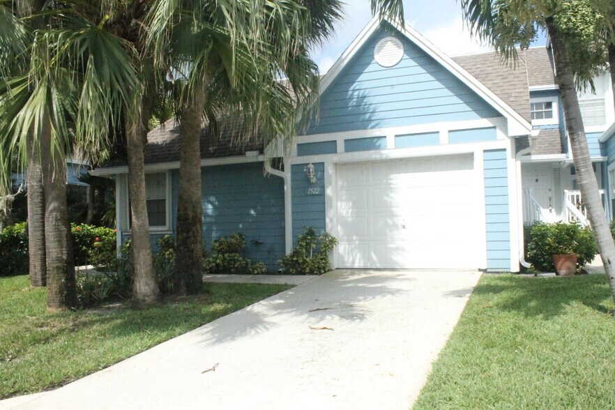 Building Photo - 1522 Ocean Dunes Cir