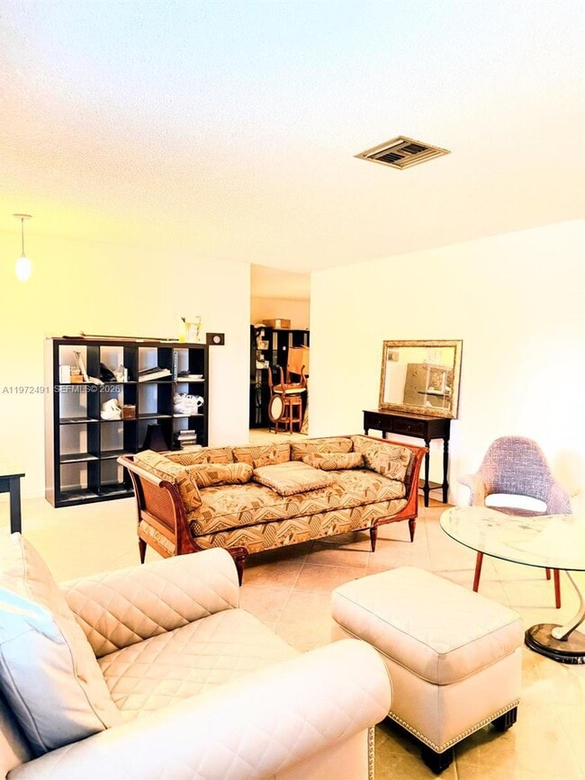 Building Photo - 766 NW 24th Ave