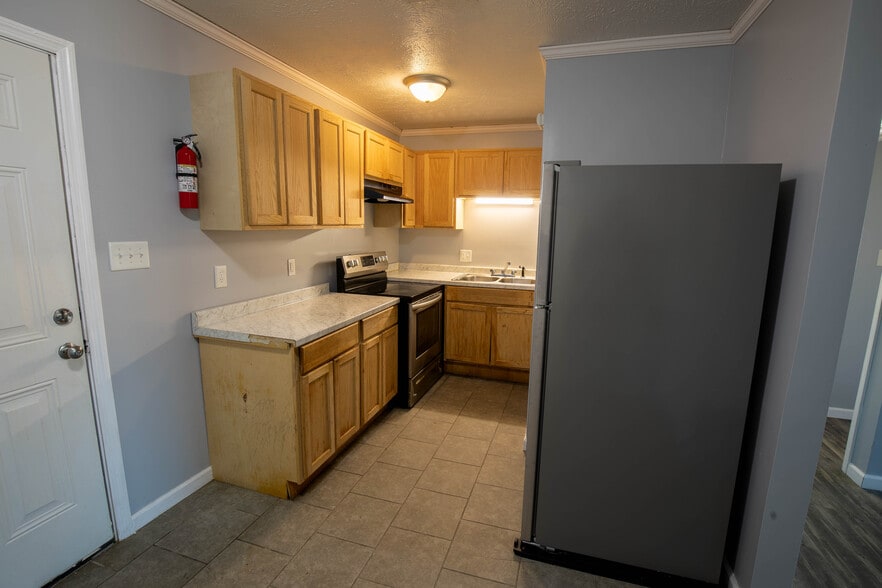 Building Photo - 5768 Aftonshire Dr