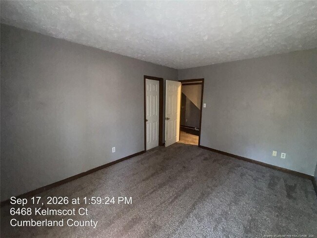 Building Photo - 6468 Kelmscot Ct