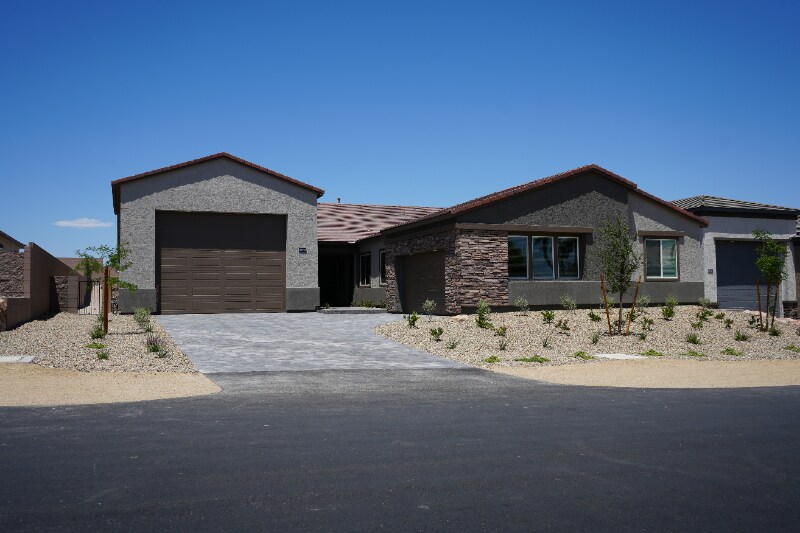 Primary Photo - 9486 W Hammer Ln
